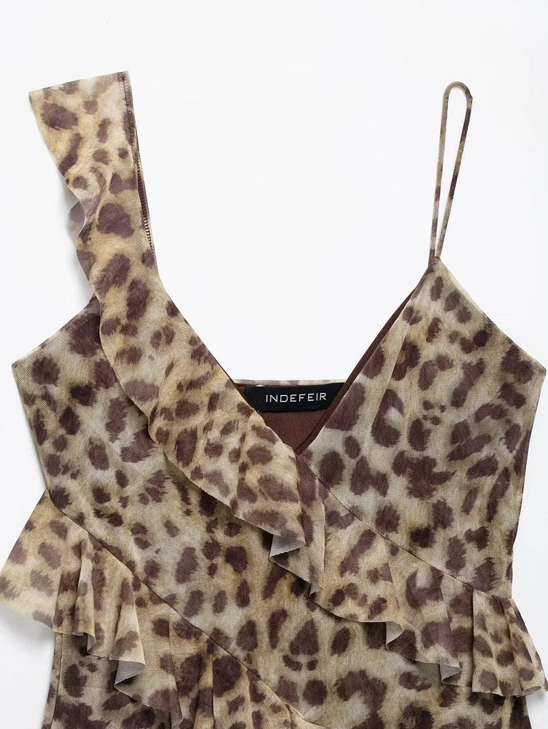Print ruffle tulle top on model - styling view