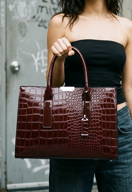 Croc texture tote handbag with gold hardware